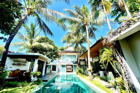 Villa in Phuket, Thailand 6 bedrooms № 163530