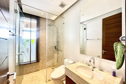 Villa in Phuket, Thailand 6 bedrooms № 163530 - photo 18