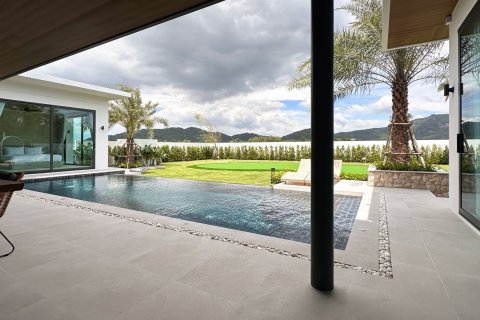 Villa in Hua Hin, Thailand 3 bedrooms № 163525 - photo 14