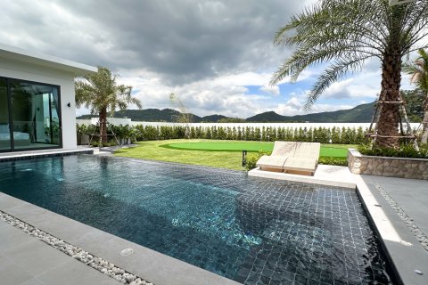 Villa in Hua Hin, Thailand 3 bedrooms № 163525 - photo 6