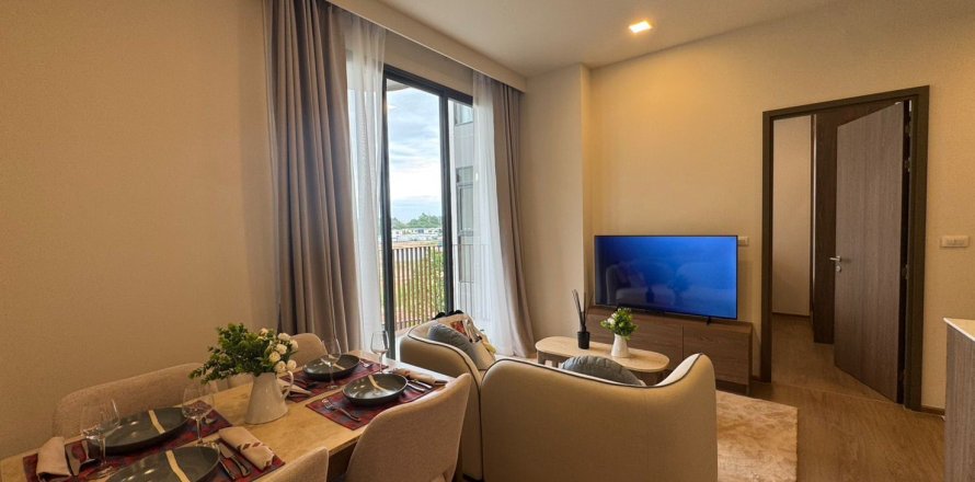 Condo in Phuket, Thailand, 2 bedrooms  № 163524