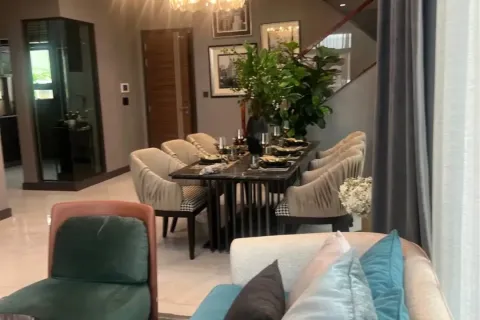 Maison à Phra Khanong, Bangkok, Thaïlande 3 chambres № 164278 - photo 3