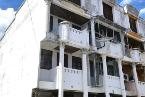 Townhouse in Chiang Mai, Thailand 4 bedrooms № 164283 - photo 1