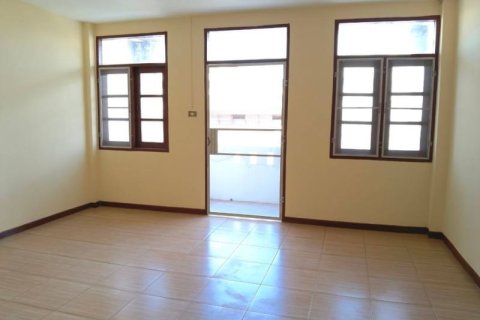 Townhouse in Chiang Mai, Thailand 4 bedrooms № 164283 - photo 12