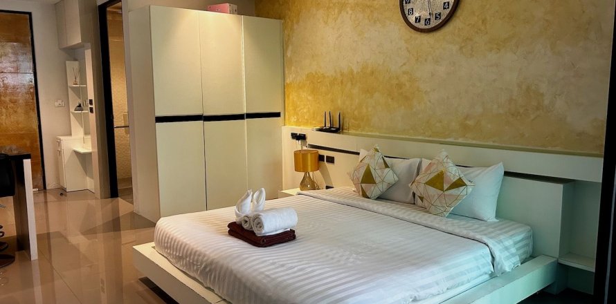 Studio dans le Condo à Phuket, Thaïlande  № 141131