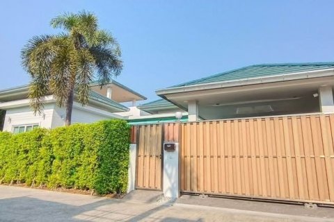 Вилла в Хуа Хине, Таиланд с 3 спальнями  № 141097 - фото 1