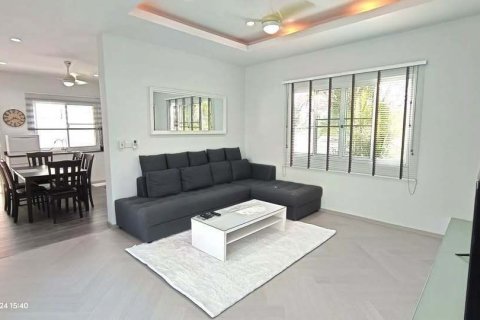 Вилла в Хуа Хине, Таиланд с 3 спальнями  № 141097 - фото 10