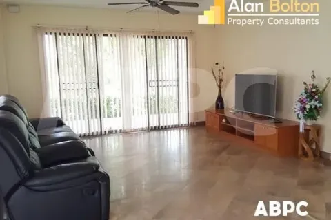 Casa de 4 dormitorios en Pattaya, Tailandia № 211476 - foto 3