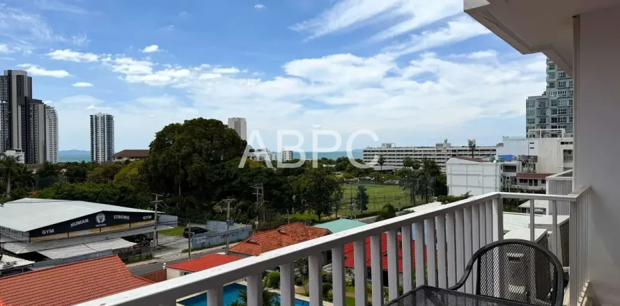 Estudio en el condominio en Pattaya, Tailandia № 211472