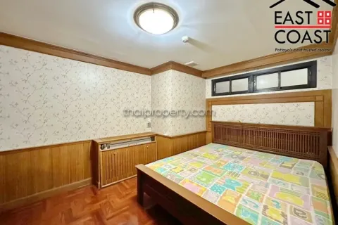 Condominio de 3 dormitorios en Jomtien Beach, Pattaya, Tailandia № 212606 - foto 17