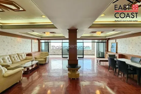 Condominio de 3 dormitorios en Jomtien Beach, Pattaya, Tailandia № 212606 - foto 2