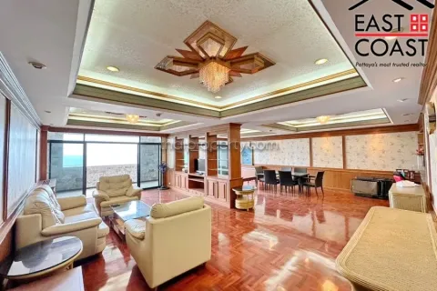 Condo on Jomtien Beach, Pattaya, Thailand, 3 bedrooms  № 212606