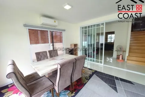 Casa de 3 dormitorios en Pattaya, Tailandia № 212608 - foto 7