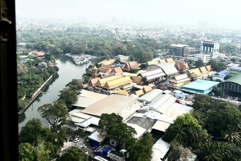 Condo in Bangkok, Thailand, 2 bedrooms  № 143069 - photo 10