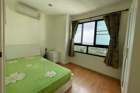 Condo in Bangkok, Thailand, 2 bedrooms  № 143069 - photo 5