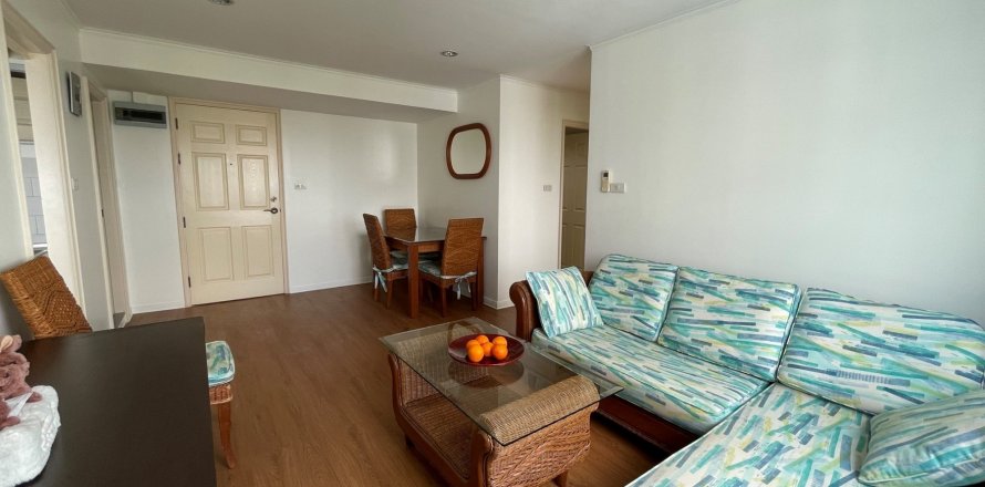 Condo in Bangkok, Thailand, 2 bedrooms  № 143069