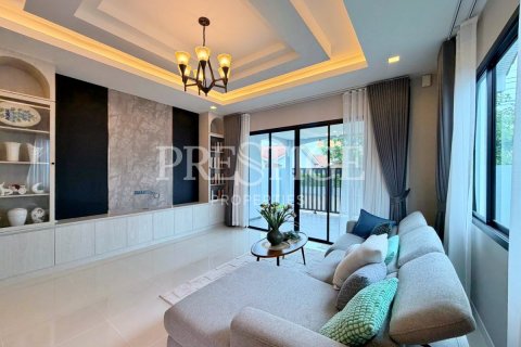 Haus in Pattaya, Thailand 3 Schlafzimmer № 220686 - Foto 4