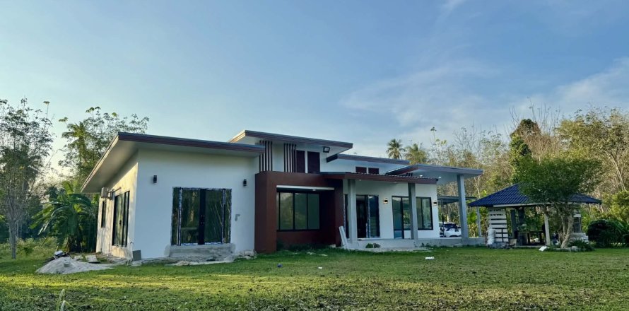 Maison à Trang, Thaïlande 3 chambres № 164374