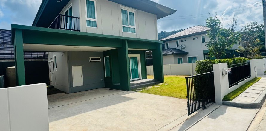 House in Phuket, Thailand 4 bedrooms № 151344