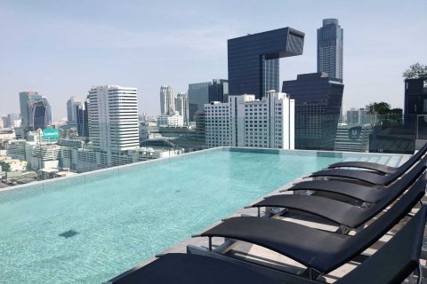 Studio dans le Condo à Din Daeng, Bangkok, Thaïlande  № 136506 - photo 11