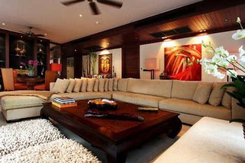 Condo in Phuket, Thailand, 2 bedrooms  № 148456 - photo 10