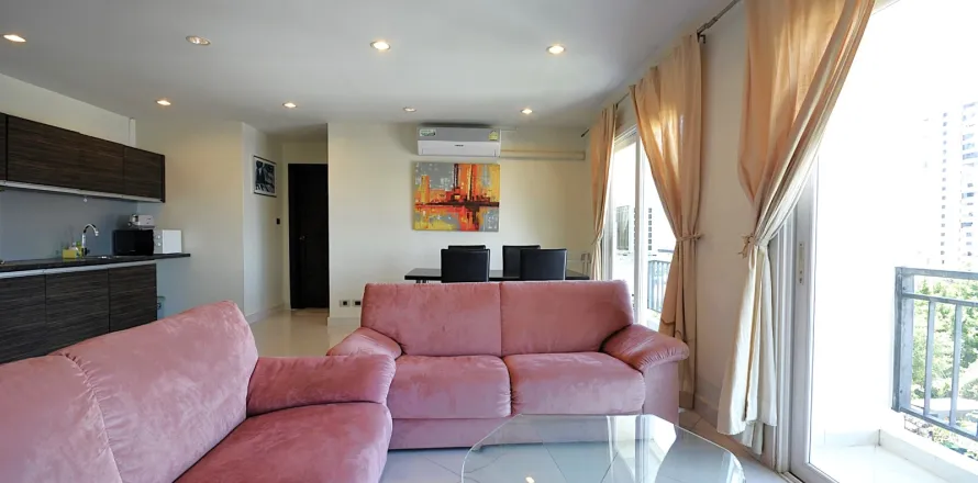 Apartment in Pattaya, Thailand 2 bedrooms № 155487