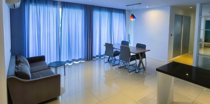 Квартира в Паттайе, Таиланд с 3 комнатами № 155489