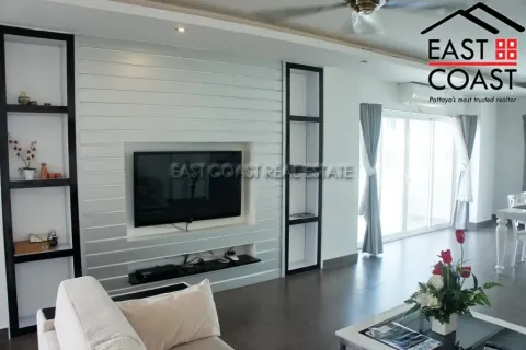 Condominio de 2 dormitorios en Pattaya, Tailandia № 213506 - foto 4