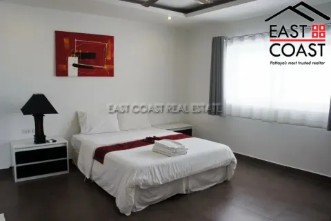 Condominio de 2 dormitorios en Pattaya, Tailandia № 213506 - foto 10
