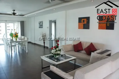 Condominio de 2 dormitorios en Pattaya, Tailandia № 213506 - foto 2