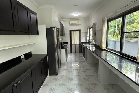 House in Bangkok, Thailand 3 bedrooms № 190412 - photo 3