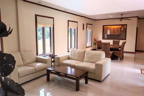 Вилла в Хуа Хине, Таиланд с 3 спальнями  № 141047 - фото 2