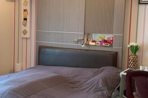 Студия в кондо в Ваттхане, Бангкок, Таиланд № 167899