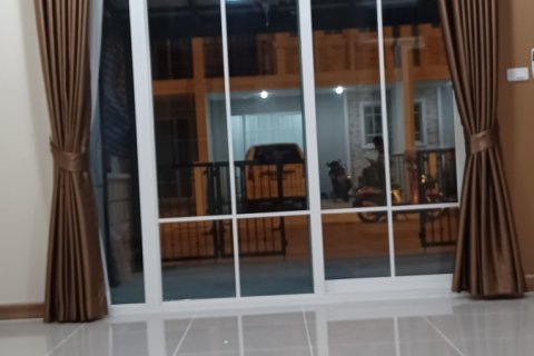 Дуплекс в Кханнаяу, Бангкок, Таиланд с 4 спальнями  № 167896 - фото 5