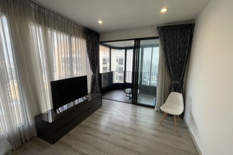 Condo in Huai Khwang, Bangkok, Thailand, 2 bedrooms  № 167900