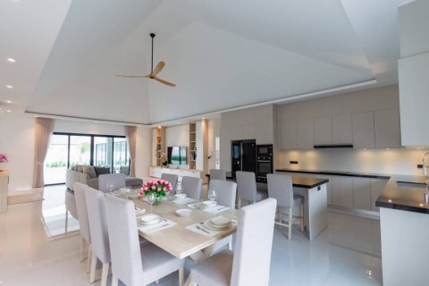 Villa à Hua Hin, Thaïlande 4 chambres № 167127 - photo 10