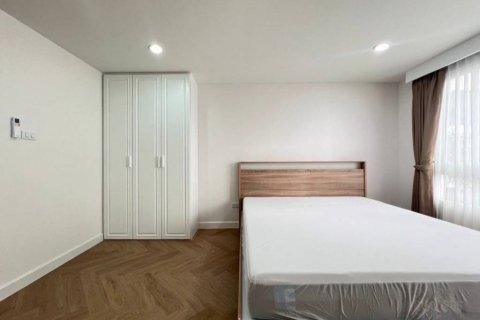 Кондоминиум с 2 спальнями в Бангкоке, Таиланд № 135178 - фото 9