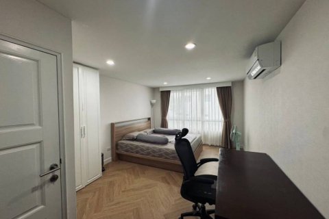 Кондоминиум с 2 спальнями в Бангкоке, Таиланд № 135178 - фото 4