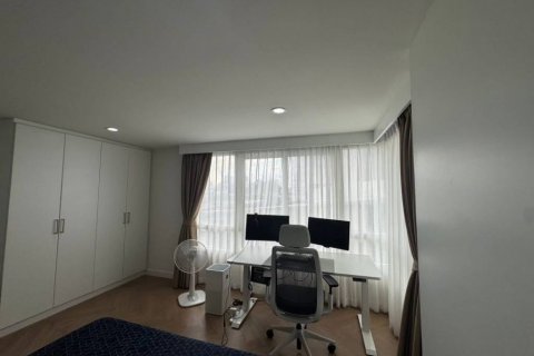 Кондоминиум с 2 спальнями в Бангкоке, Таиланд № 135178 - фото 3