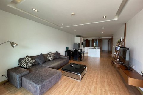 Condo in Kathu, Thailand, 2 bedrooms  № 116406 - photo 1