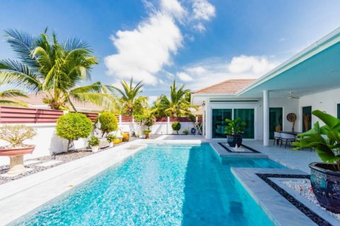 Villa in Hua Hin, Thailand 3 bedrooms № 116403 - photo 4