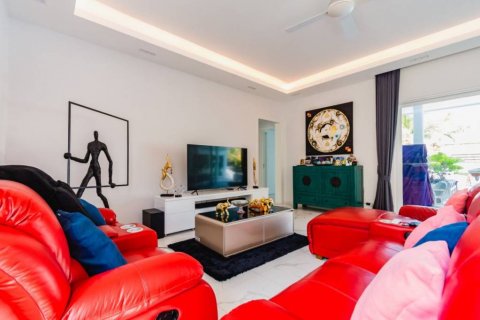 Villa in Hua Hin, Thailand 3 bedrooms № 116403 - photo 8