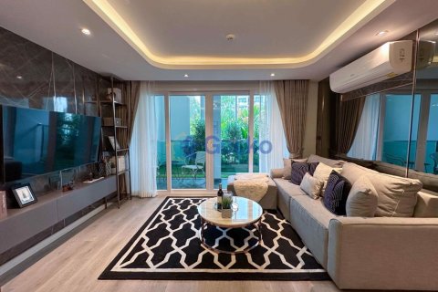 Condo in Pattaya, Thailand, 2 bedrooms  № 195834 - photo 12