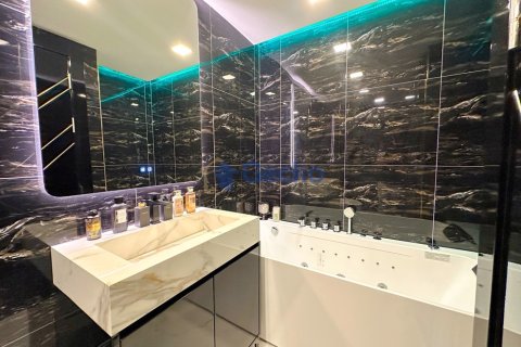 Condo in Pattaya, Thailand, 1 bedroom  № 195838 - photo 11