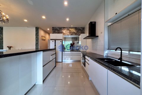 บ้านในพัทยา, ประเทศไทย 5 ห้องนอน № 195837 - รูปถ่าย 10