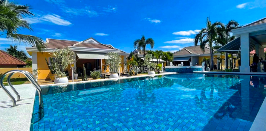 Дом в Паттайе, Таиланд с 8 спальнями  № 146542