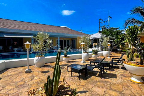 Дом в Паттайе, Таиланд с 8 спальнями  № 146542 - фото 3