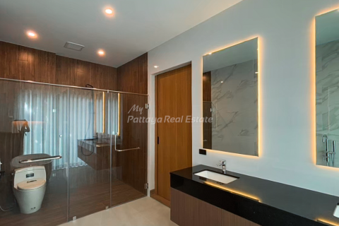 House in Bang Lamung, Thailand 3 bedrooms № 146544 - photo 13