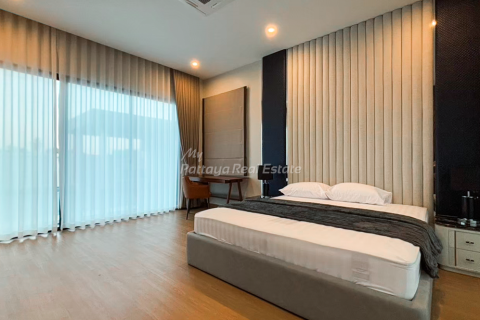 House in Bang Lamung, Thailand 3 bedrooms № 146544 - photo 9