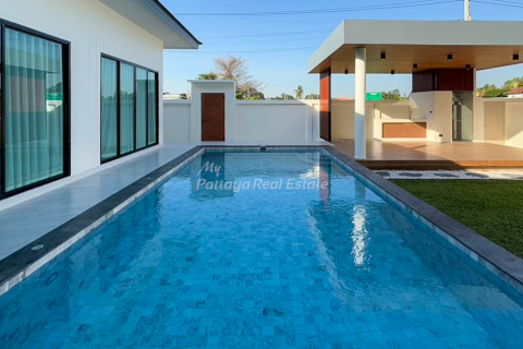 House in Bang Lamung, Thailand 3 bedrooms № 146544 - photo 3